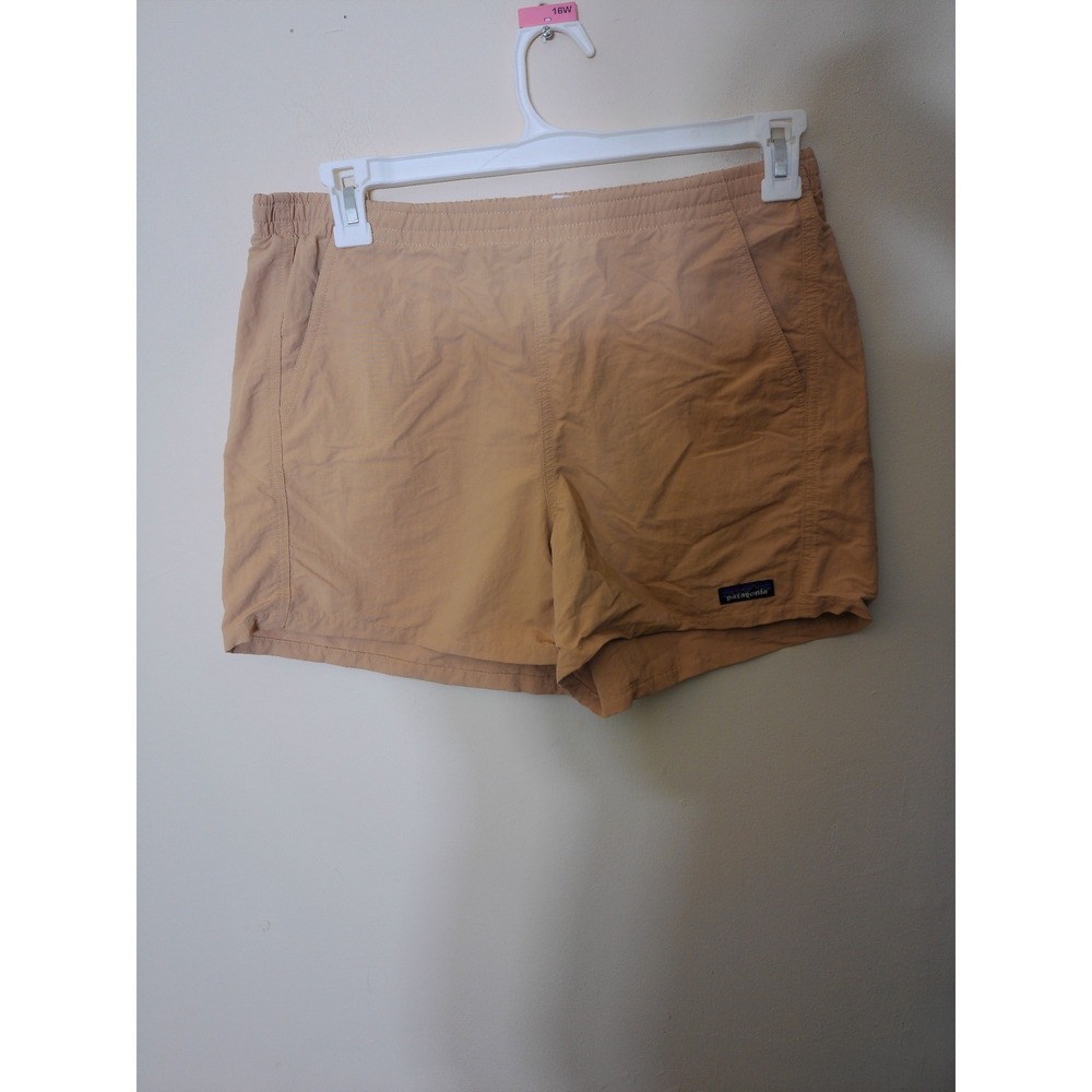 Patagonia Baggies Shorts Women L Tan Khaki 5 Inch Inseam Hiking Coastal Gorpcore